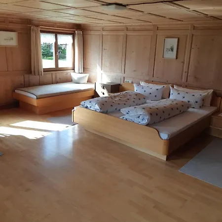 Haus Annelies بيزاو